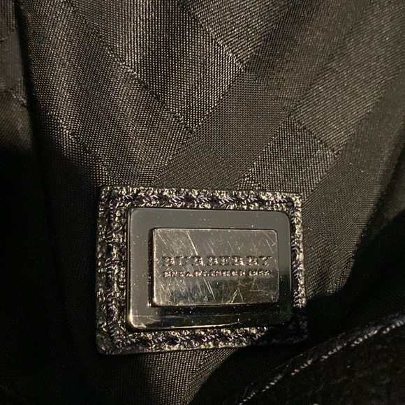 Burberry Large Tote - Picture 3 of 8